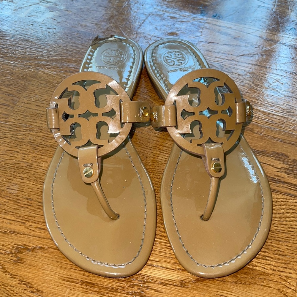 Tory Burch- MILLER PATENT LEATHER SANDAL